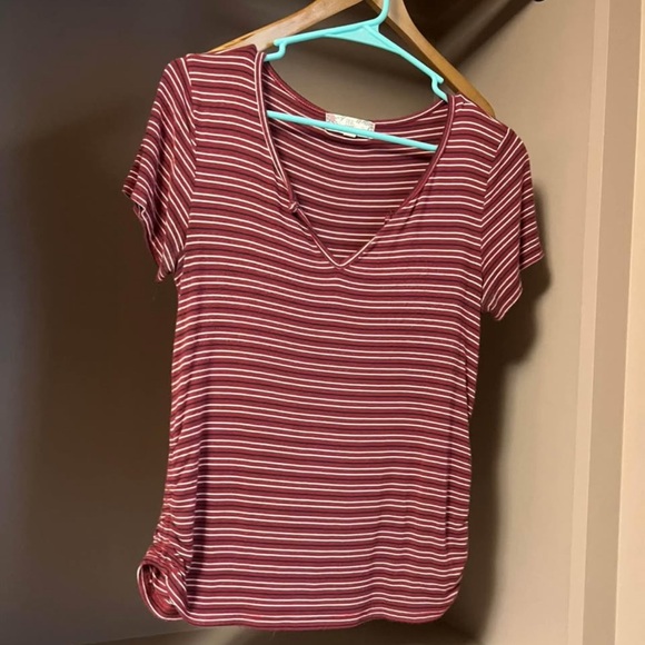 Tshirt - Picture 1 of 1